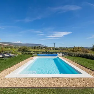  Hébergement de vacances Piscine Chauffée